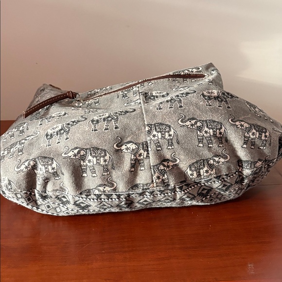 Unionbay Boho Elephant Print Slouchy Hobo Shoulder Bag - Picture 7 of 11